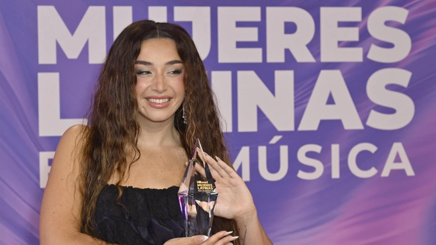BILLBOARD MUJERES LATINAS EN LA MUSICA 2026 -- “Red Carpet” -- Pictured: Lola Indigo at the Telemundo Center in Miami, FL on April 23, 2026 -- (Photo by: Ivan Apfel/Telemundo)